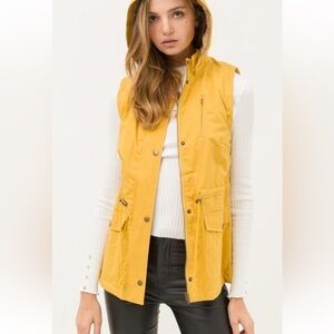 Love Tree Mustard Women's Faux Fur Lined Utility Vest